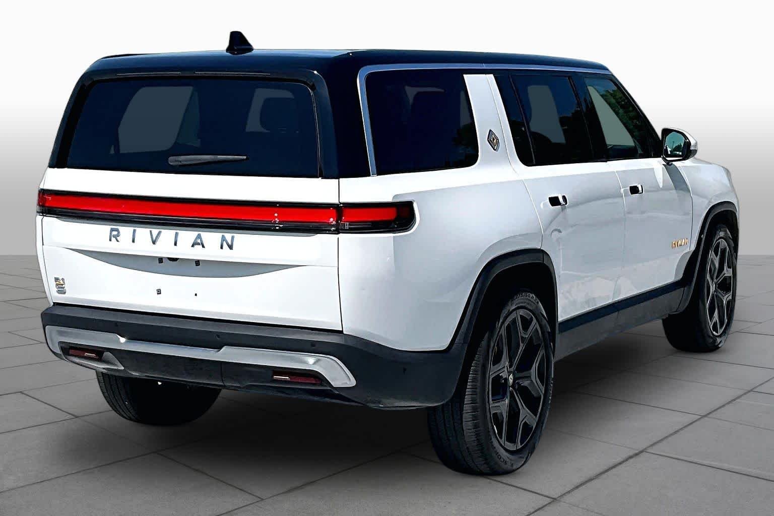 Used 2024 Glacier White Rivian Adventure image 11