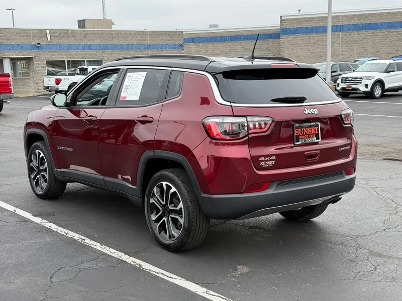 Used 2022 Velvet Red Pearlcoat Jeep Limited image 7