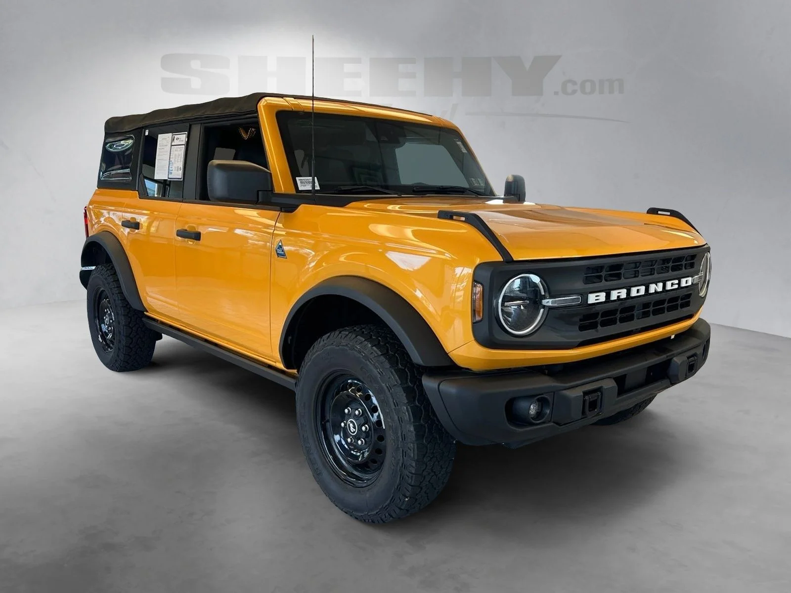 Certified Used 2022 Orange Metallic Ford Black Diamond image 2