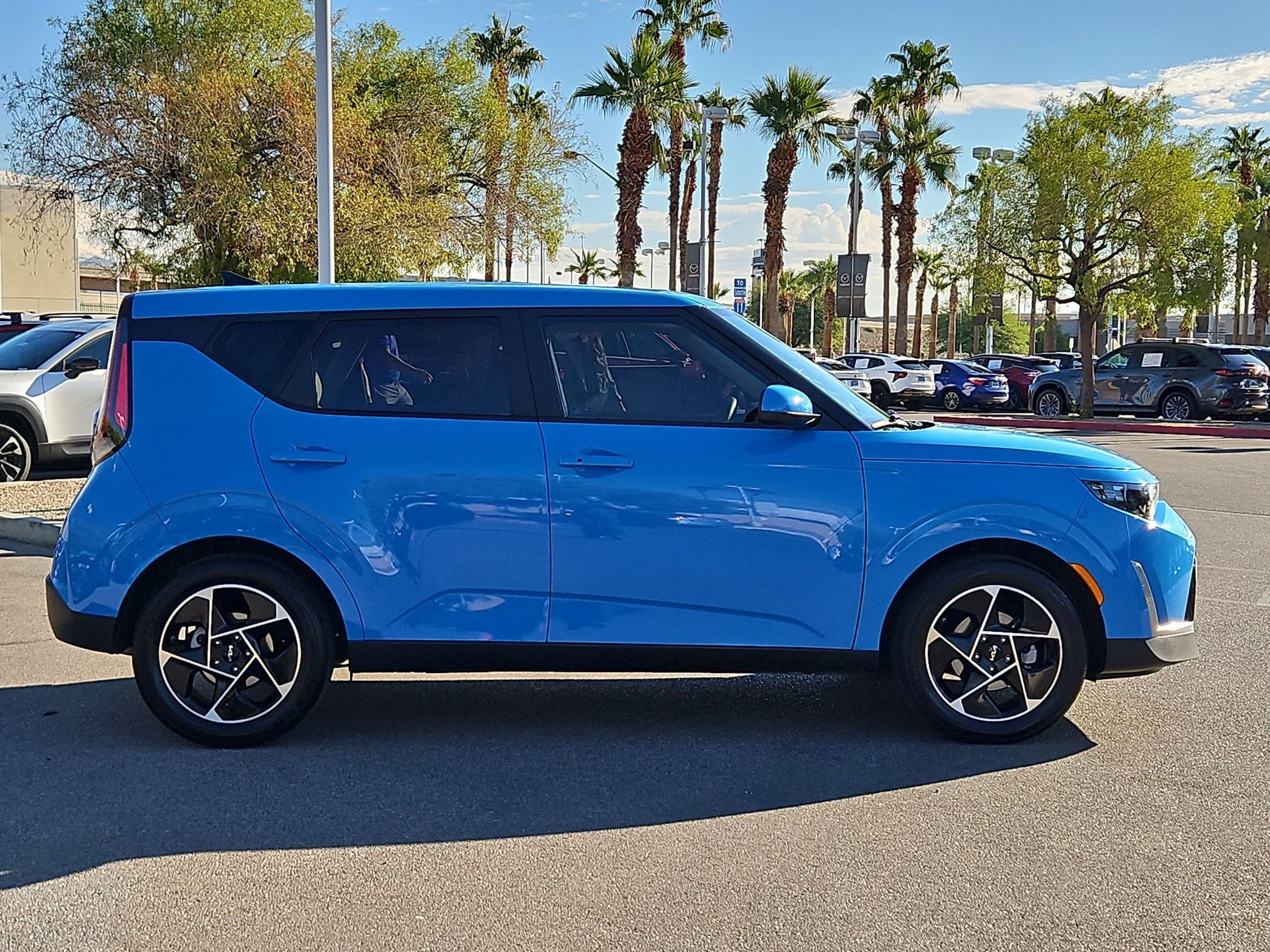 2024 Kia Soul EX - Photo 6
