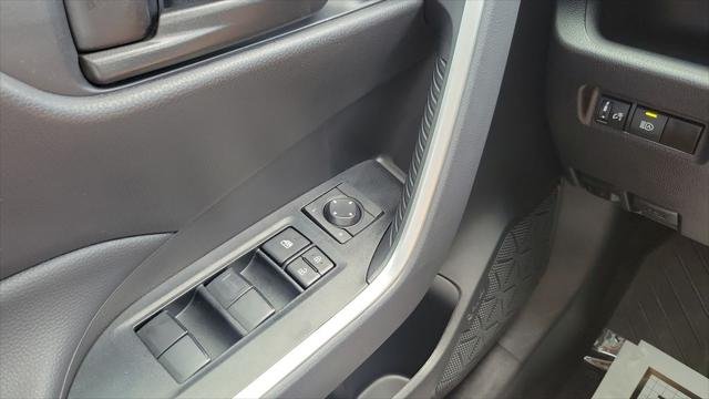 Certified Used 2025 MAGNETIC GRAY MET. Toyota  image 19