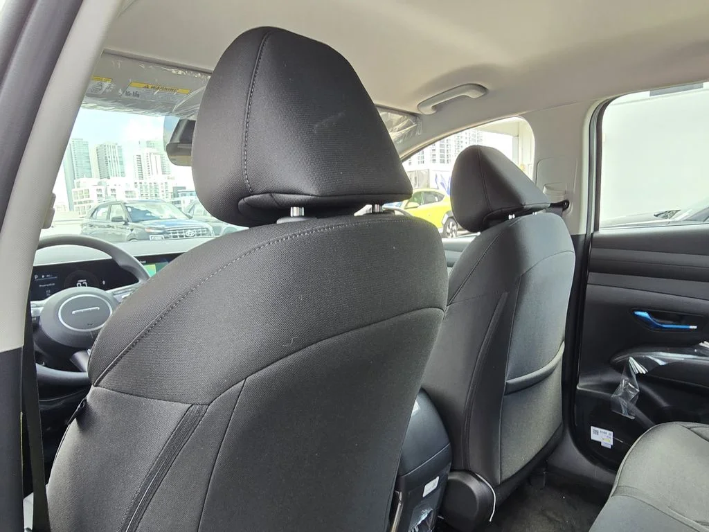 New 2026 White Hyundai SE image 10