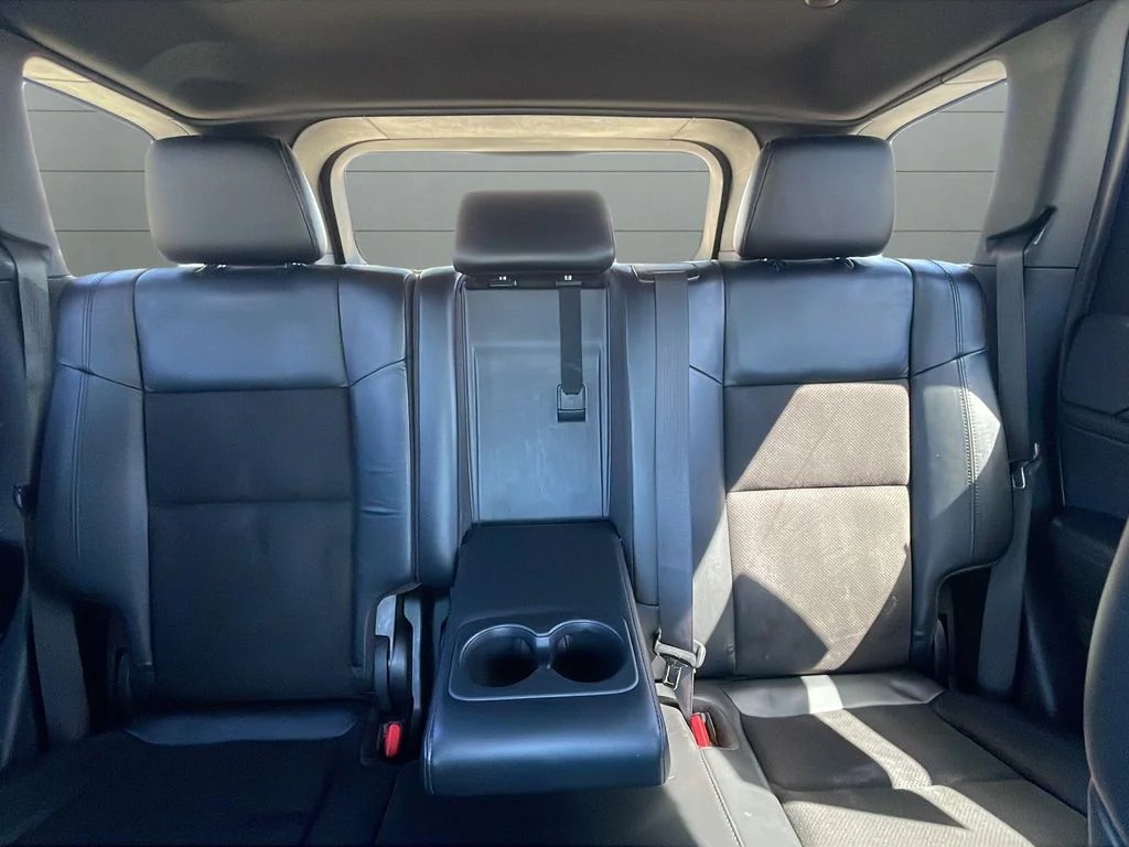 Used 2020 White Jeep Altitude image 40