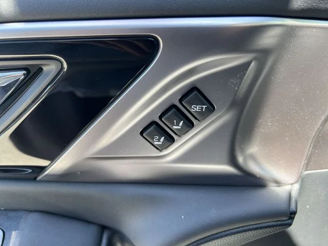 Used 2025 Gray Subaru Limited image 29