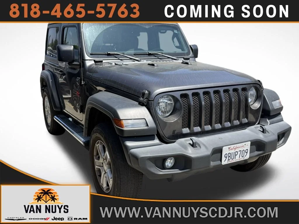 Used 2022 Gray Jeep Sport S image 1