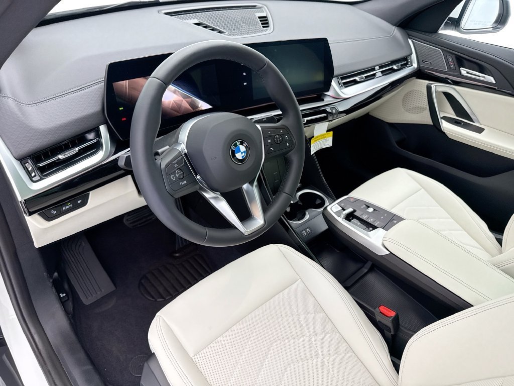 Certified Used 2026 Alpine White BMW xDrive28i image 10