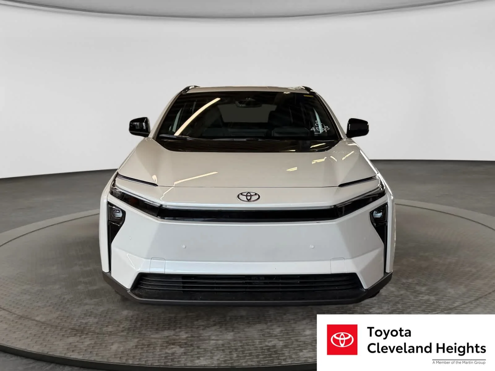 New 2026 Wind Chill Pearl Toyota XLE image 2