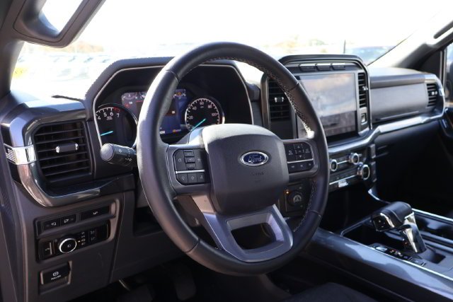 Used 2023 Black Metallic Ford XLT image 9
