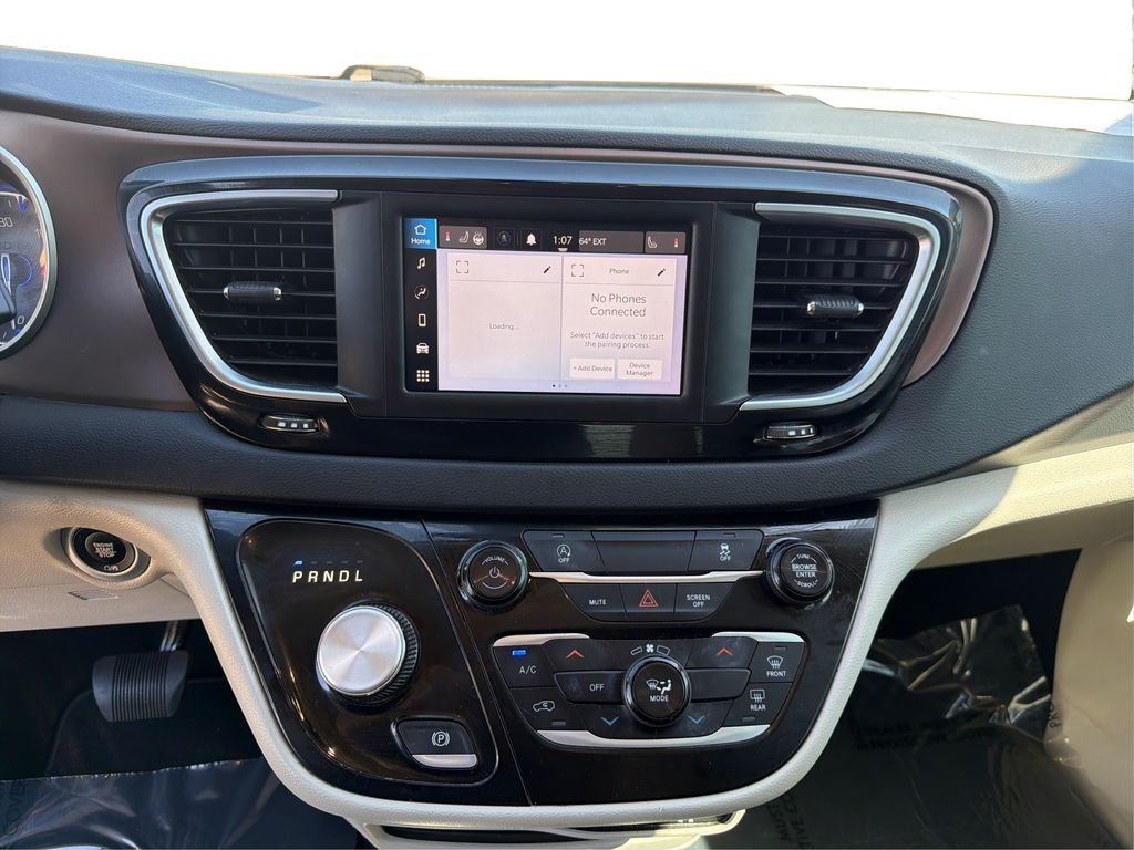 Used 2023 Bright White Clearcoat Chrysler LX image 14