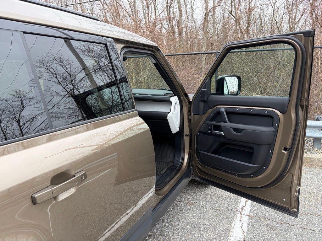 Used 2025 Beige Land Rover S image 14