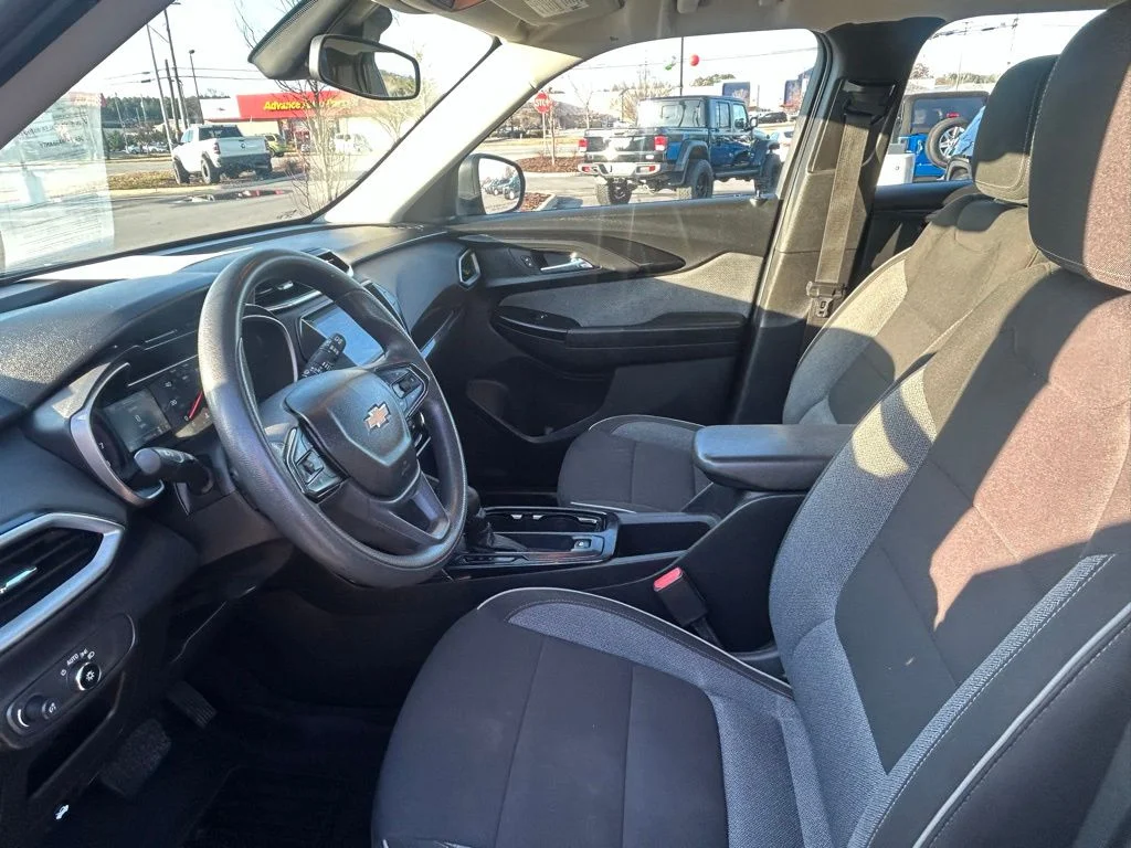 2023 Chevrolet TrailBlazer LS - Photo 19