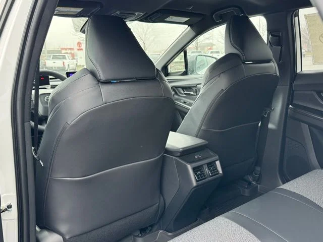 2026 Toyota bZ XLE - Photo 10