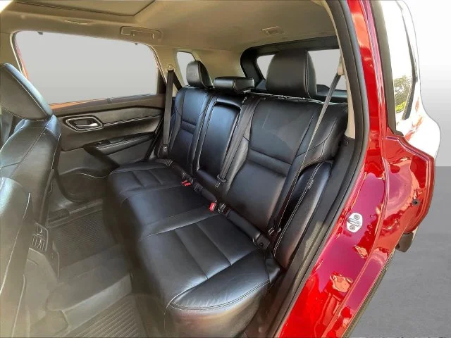 Used 2021 Red Nissan SL image 24