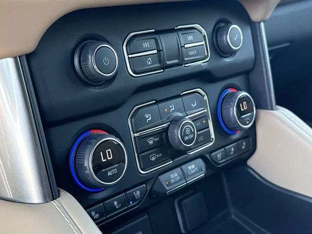 Used 2022 White Chevrolet Premier image 18