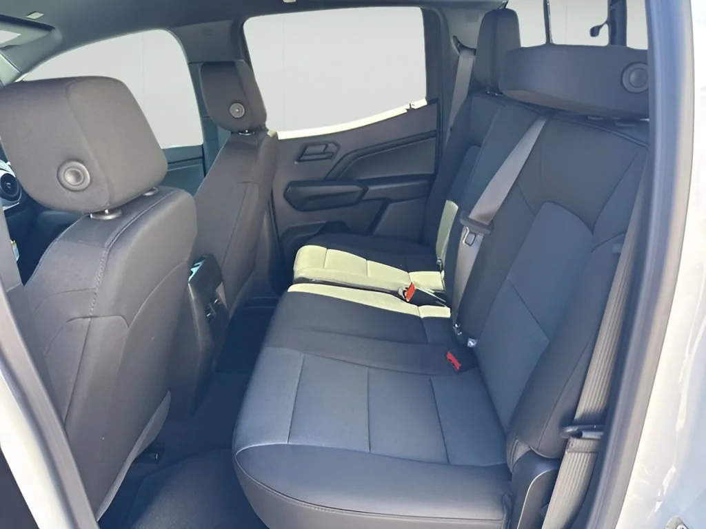 2026 Chevrolet Colorado Trail Boss - Photo 15