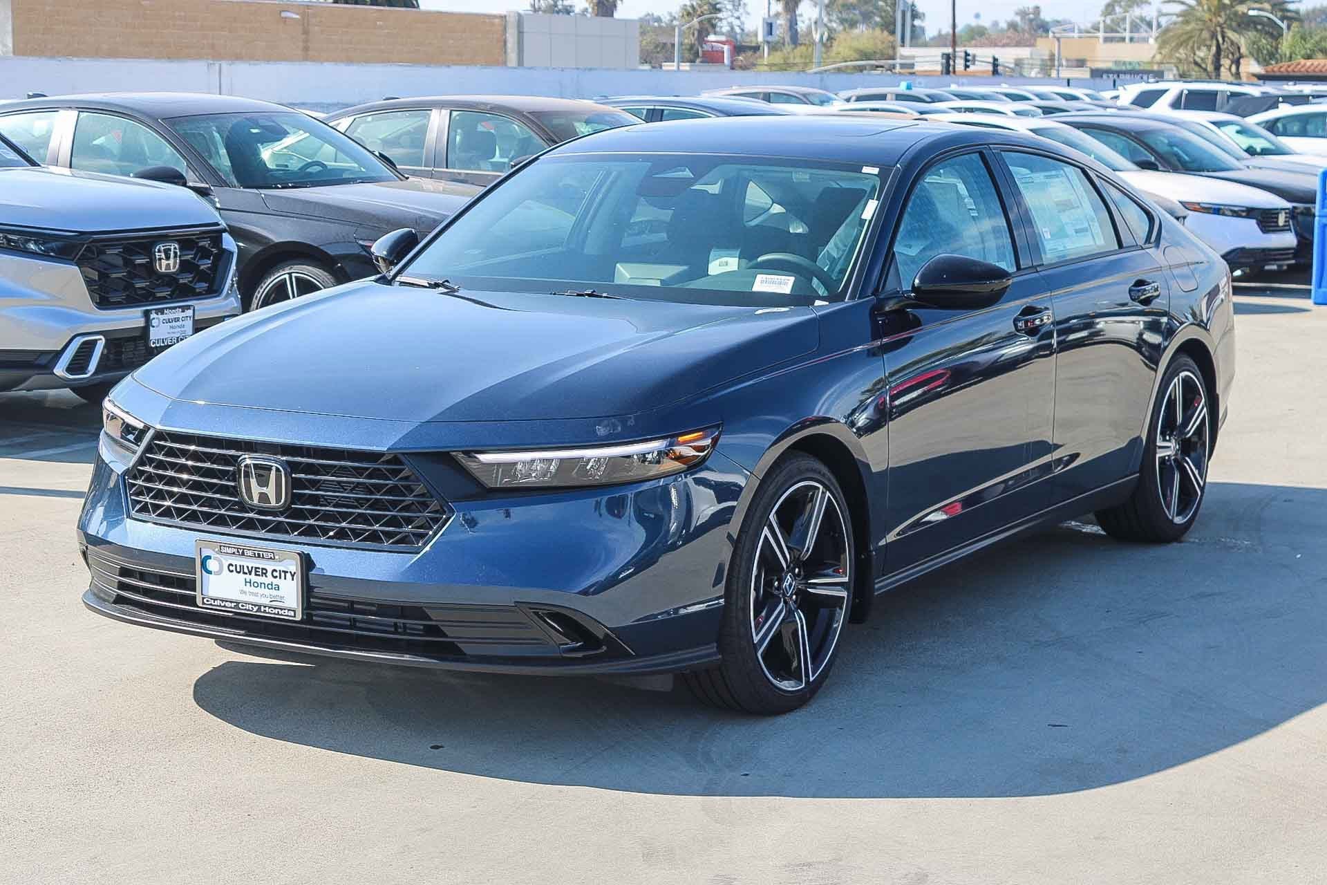 New 2026 Canyon River Blue Metallic Honda SE image 3