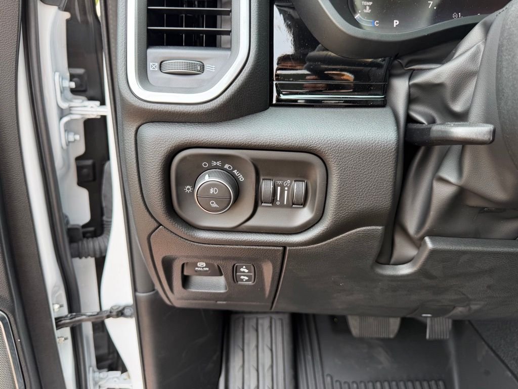 2026 RAM 1500 Laramie - Photo 21