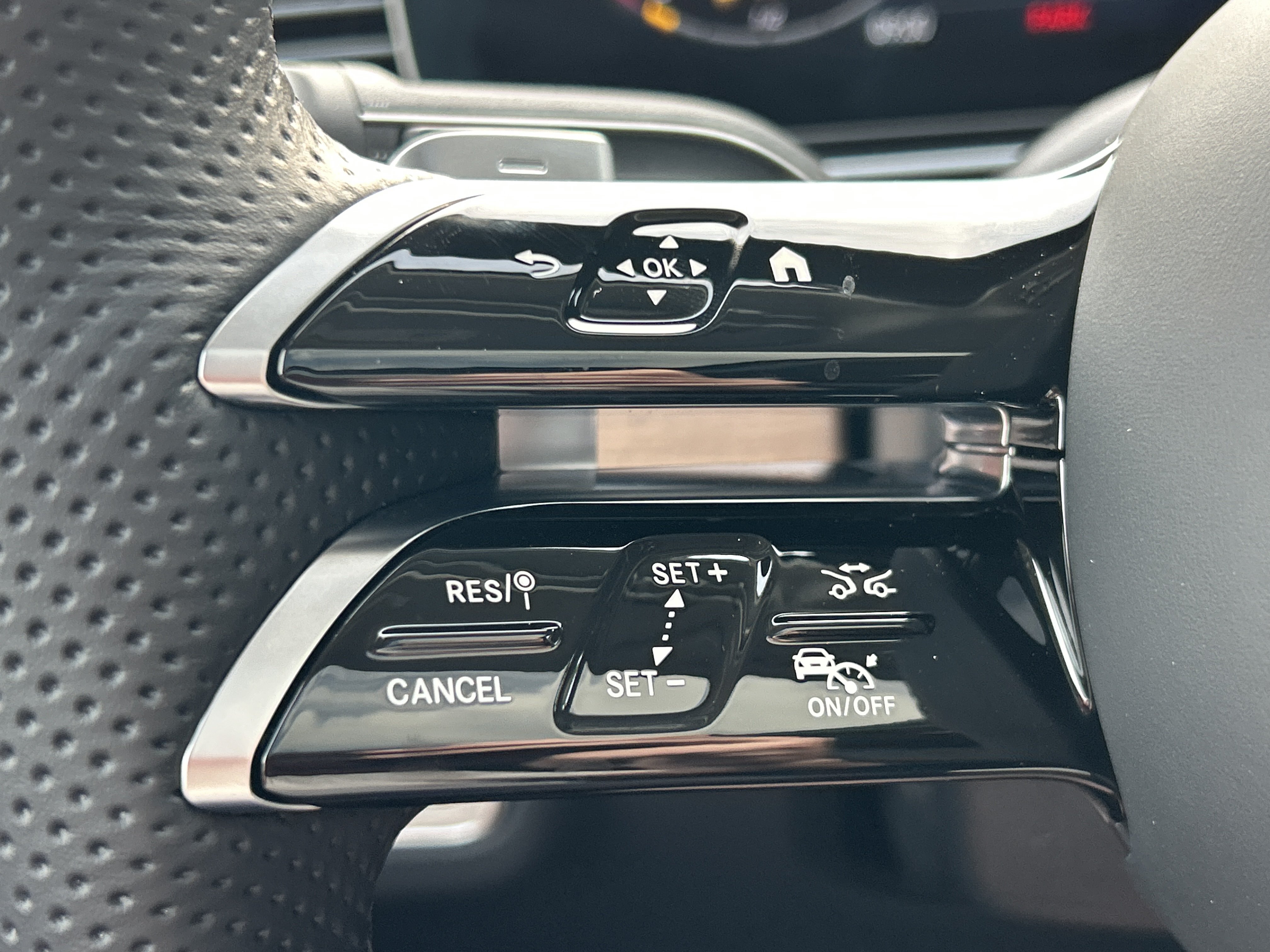 New 2026 Black Mercedes-Benz GLS 450 4MATIC® SUV image 26
