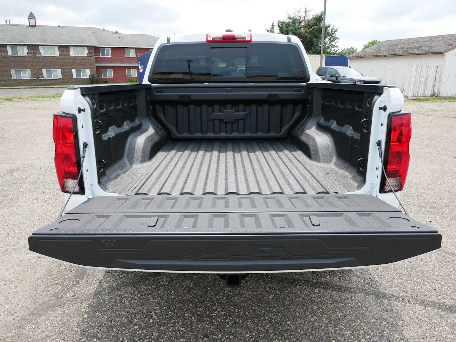 New 2026 Summit White Chevrolet Trail Boss image 10