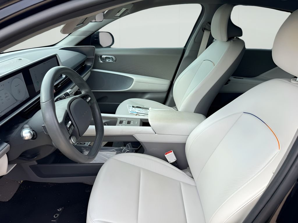 Used 2023 Onyx Black Hyundai SEL image 9