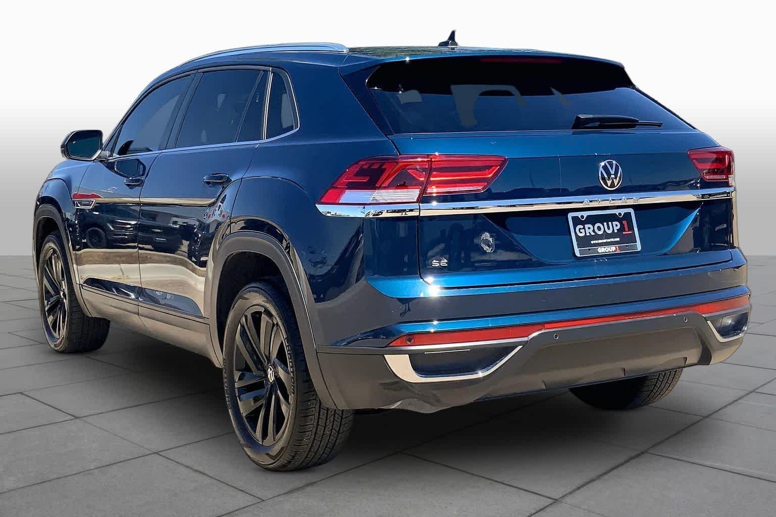 Used 2023 Tourmaline Blue Metallic Volkswagen 2.0T SE w/Technology image 12