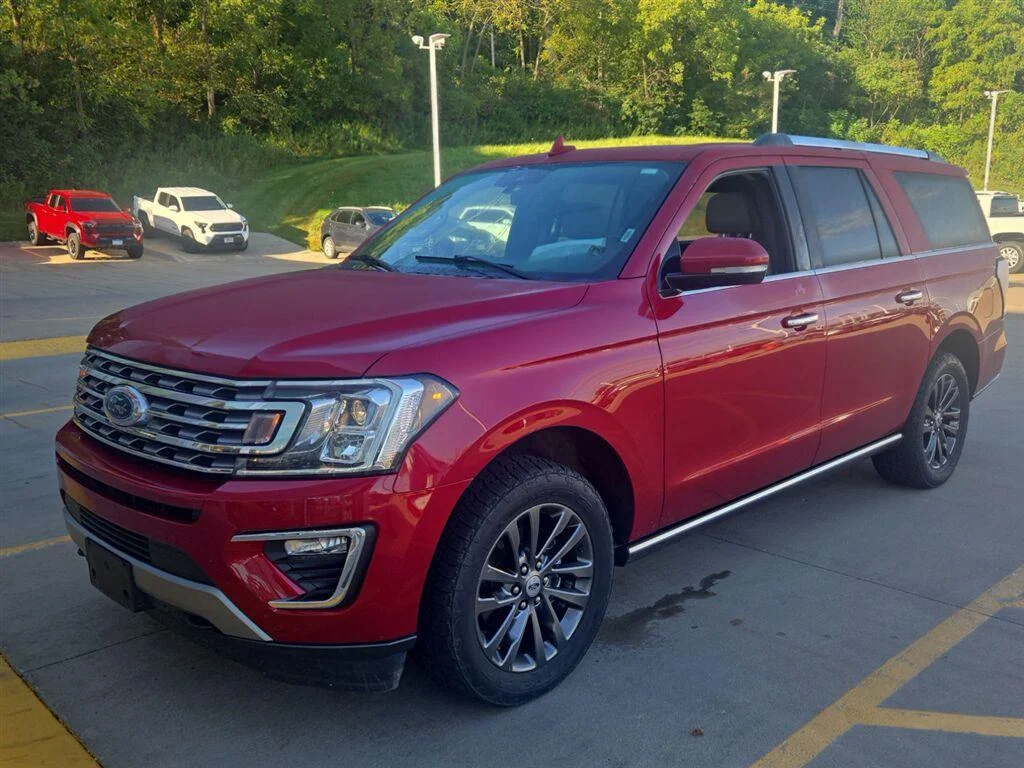 Used 2021 Rapid Red Metallic Tinted Clearcoat Ford Limited image 3