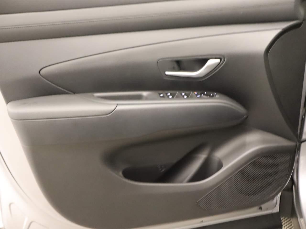 New 2026 Shimmering Silver Metallic Hyundai SEL AWD image 17