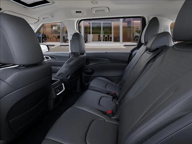 New 2027 Ceramic Silver Kia SX Prestige image 18
