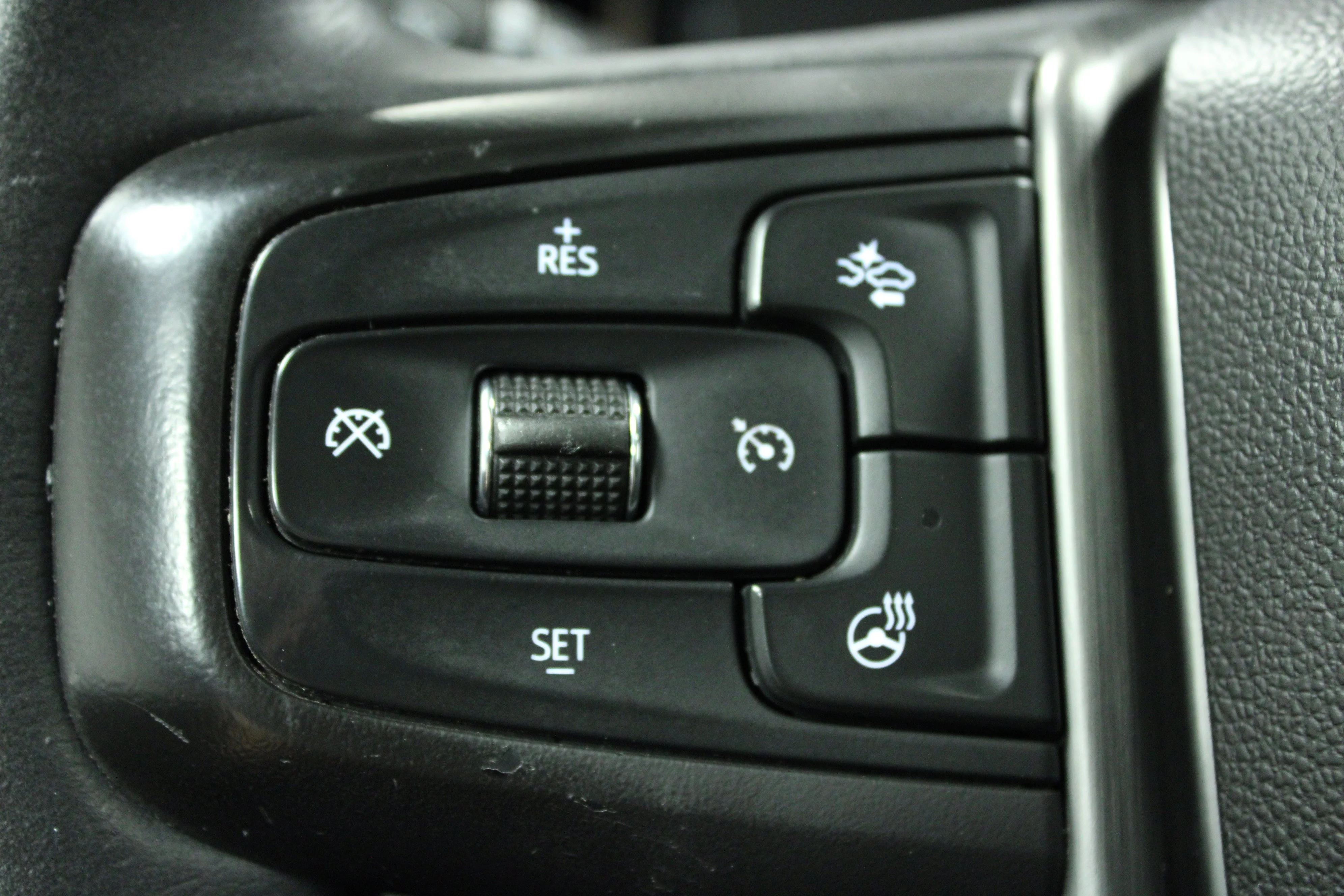 Used 2023 Summit White GMC Denali image 20