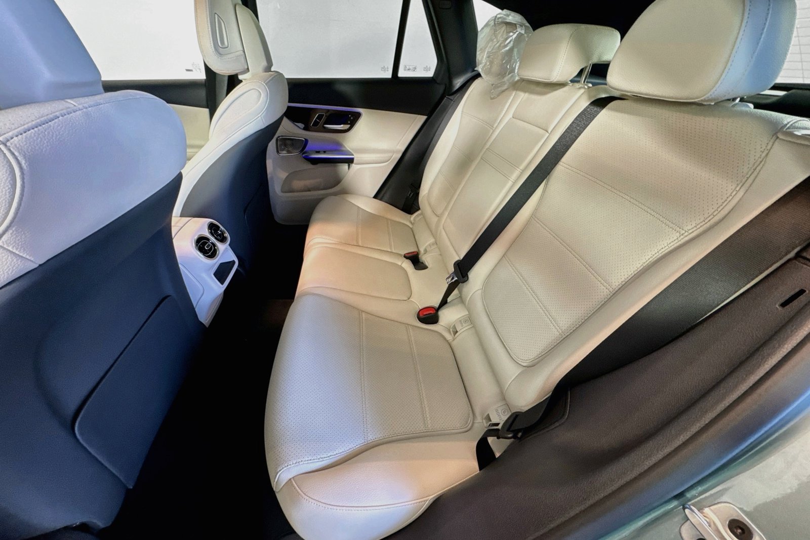 New 2026 Verde Silver Metallic Mercedes-Benz GLC 300 image 22