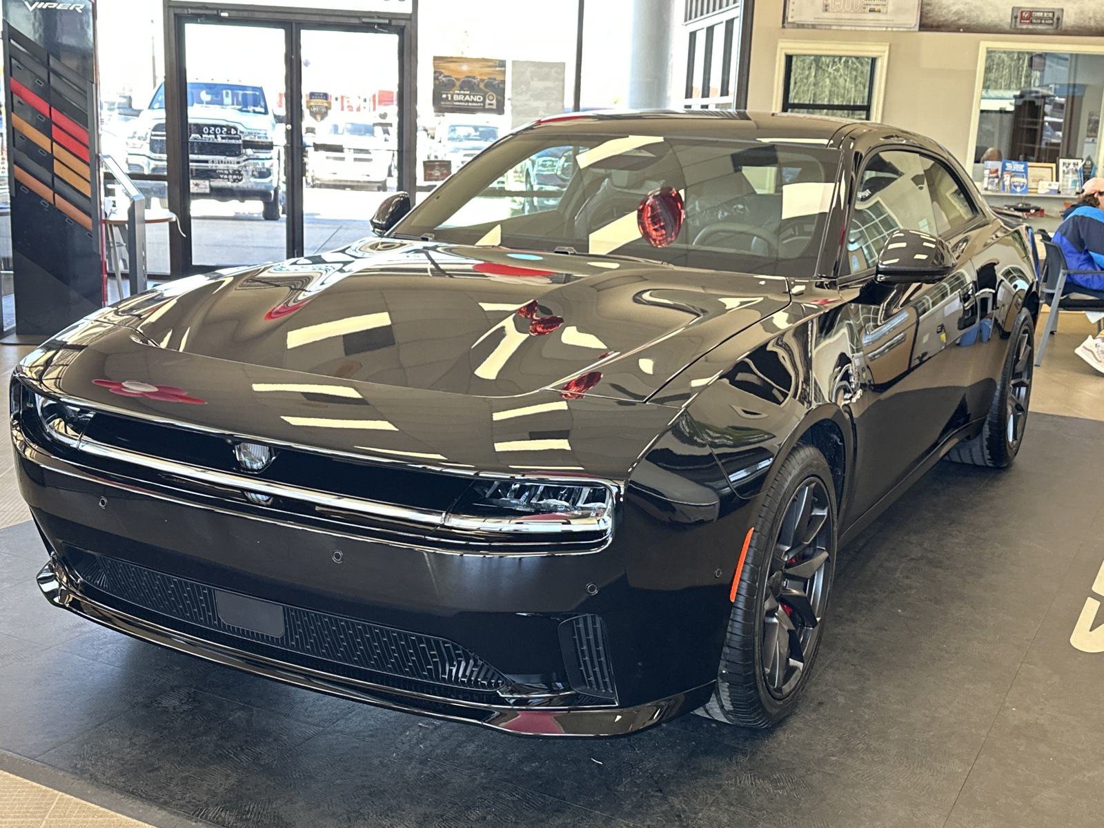 New 2024 Diamond Black Crystal Pearlcoat Dodge Scat Pack image 4