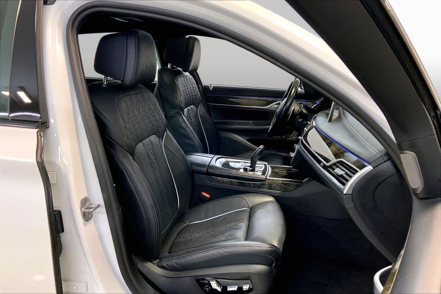 Pre-Owned 2022 BMW 750i 750i XDrive