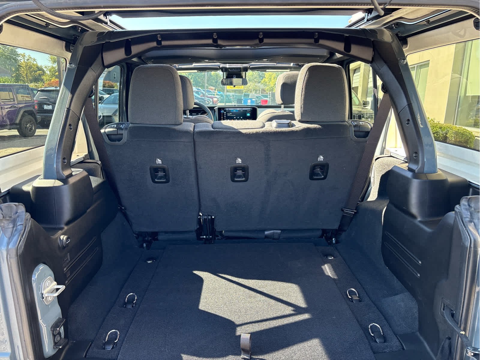 Used 2024 Anvil Clear Coat Jeep Sport S image 7