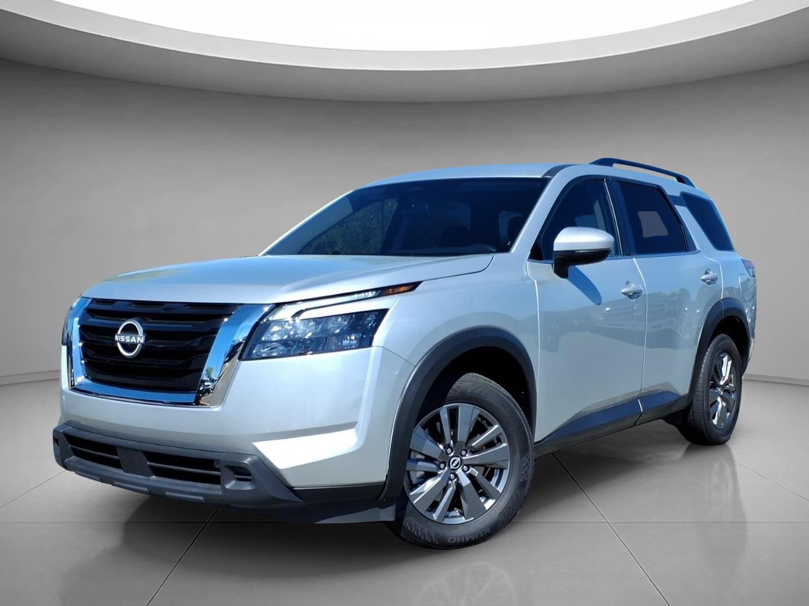 2025 Nissan Pathfinder SV 4WD's photo