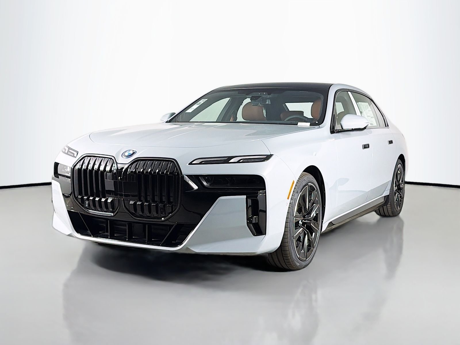 New 2026 Brooklyn Grey Metallic BMW xDrive60 image 3