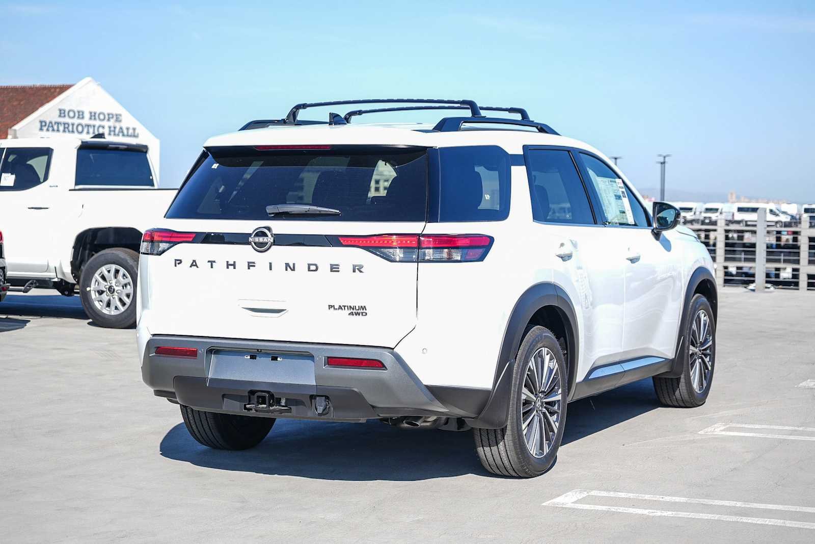 New 2026 Everest White Pearl TriCoat Nissan Platinum image 6