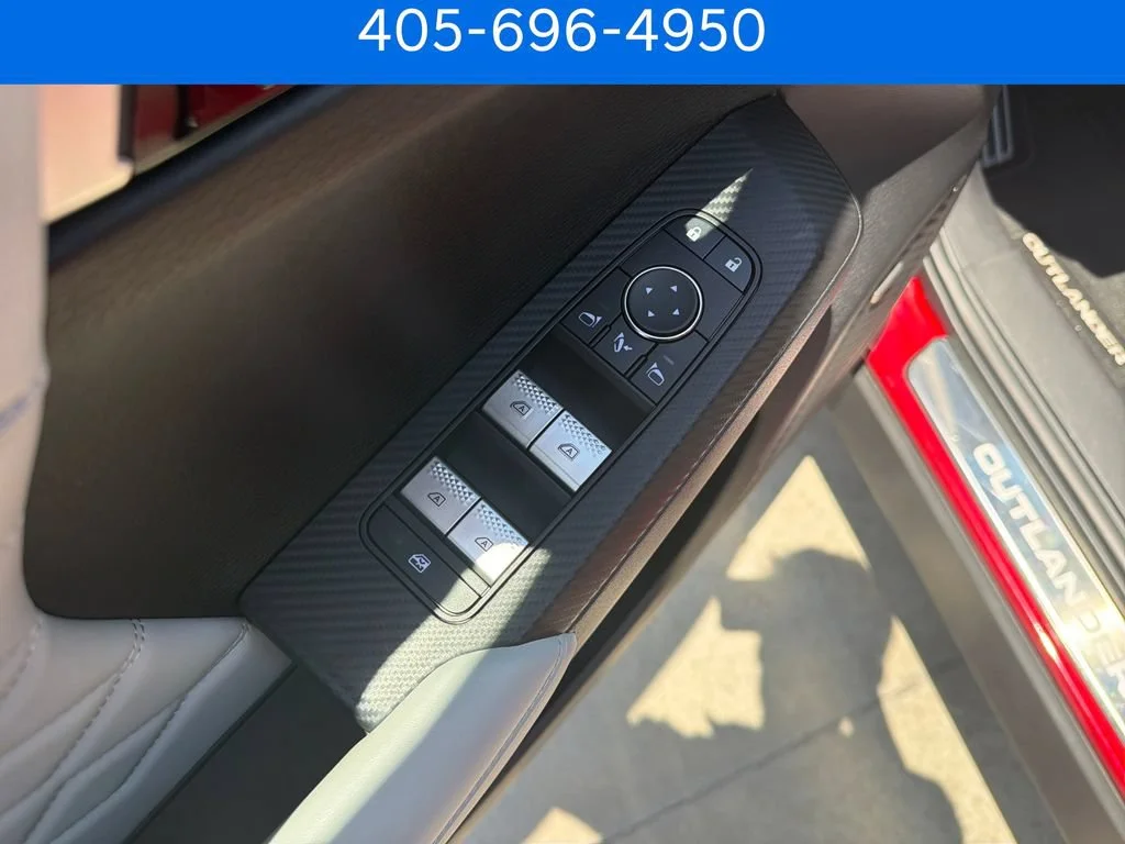 Pre-Owned 2026 Mitsubishi Outlander SEL