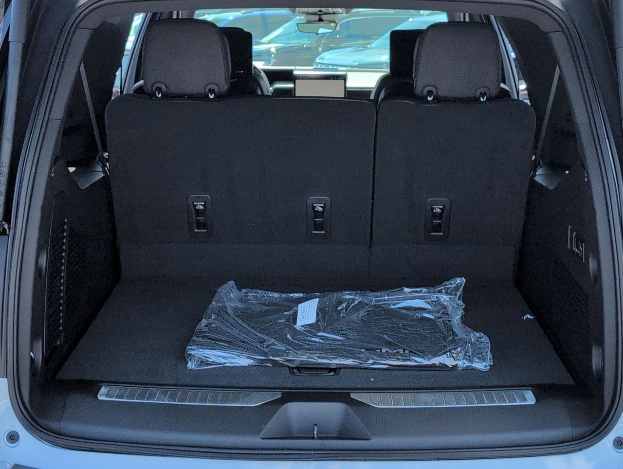 2026 GMC Yukon XL Denali - Photo 27