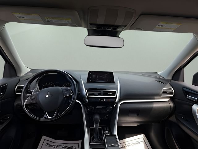 Used 2018  Mitsubishi SEL image 10