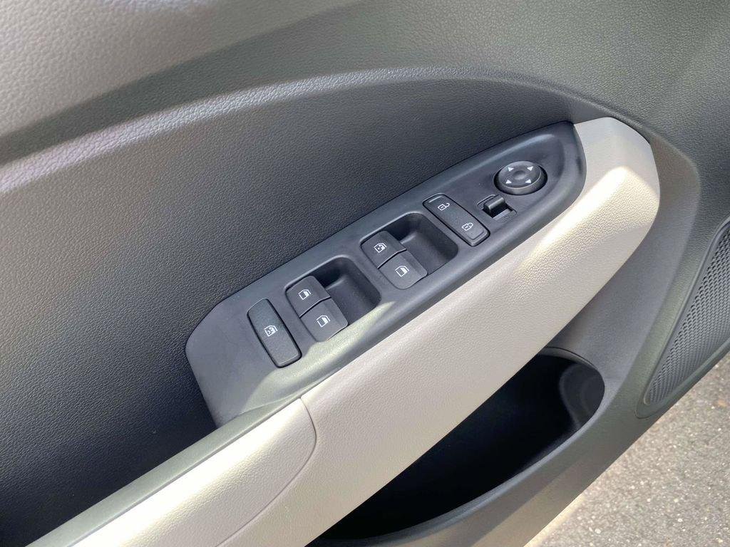 New 2026 White Hyundai SEL image 45