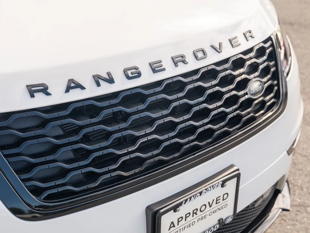 Used 2021 White Land Rover P250 R-Dynamic S image 16