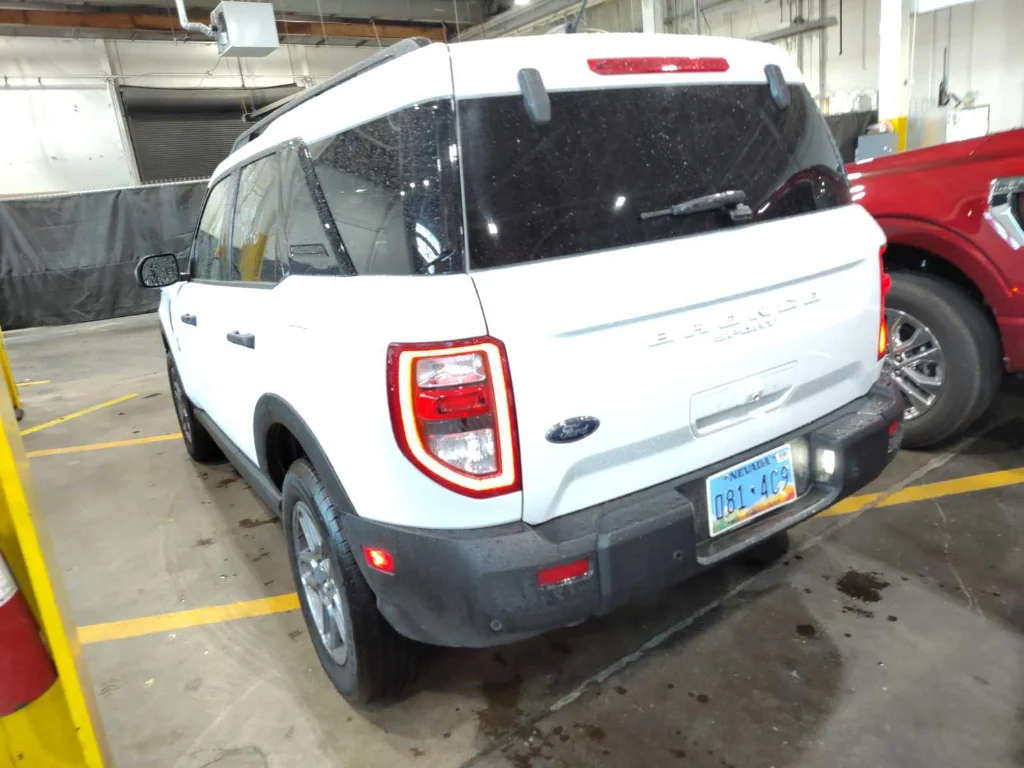 Used 2025 Oxford White Ford Big Bend image 3