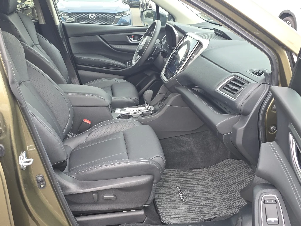 2025 Subaru Ascent Limited - Photo 22