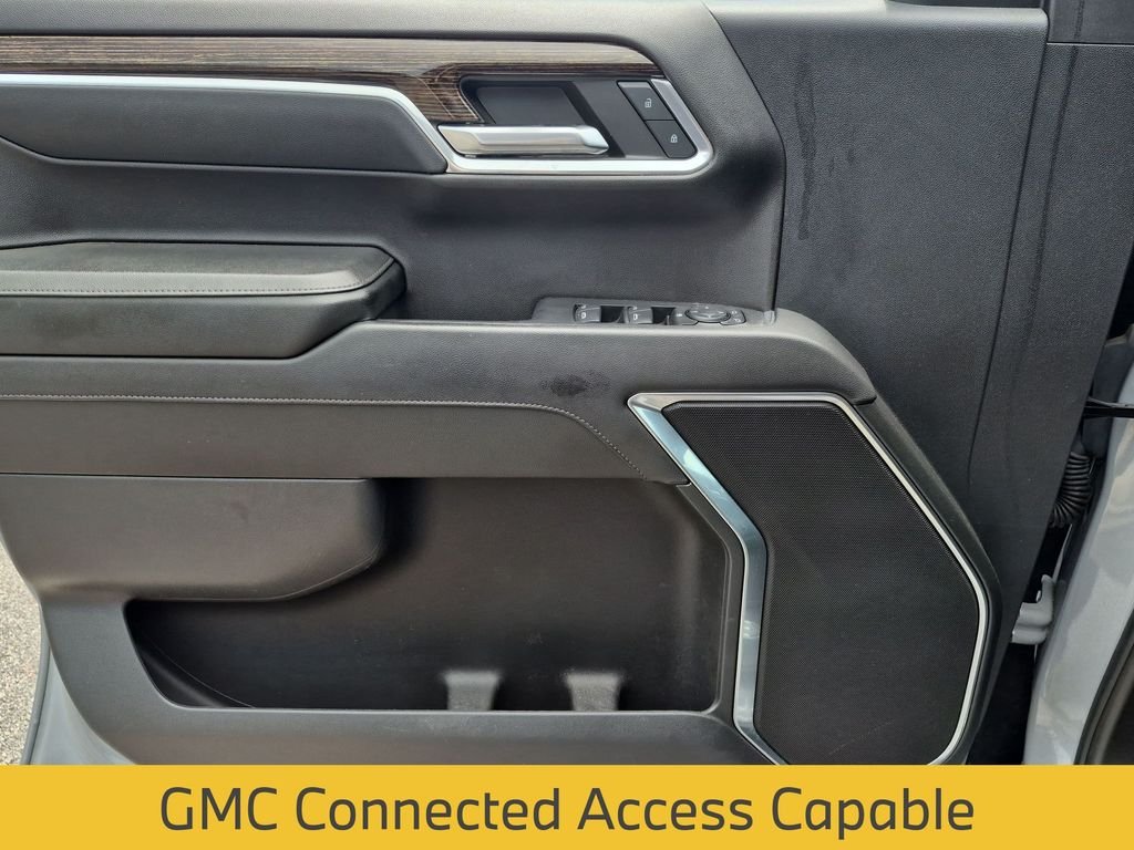 Used 2024 Gray GMC Elevation image 33