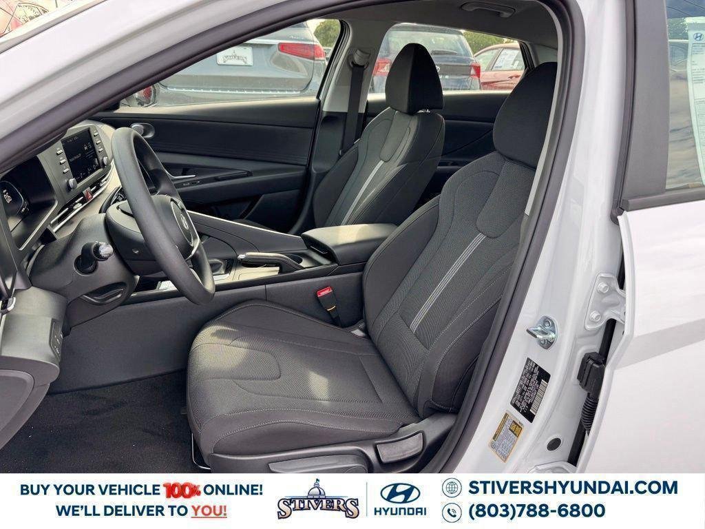 New 2026 White Hyundai SE image 17
