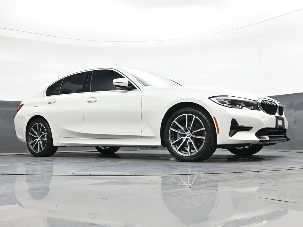 Used 2019 Alpine White BMW 330i xDrive image 17