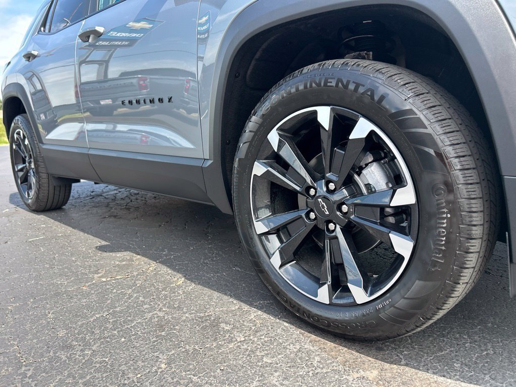 2027 Chevrolet Equinox RS - Photo 12