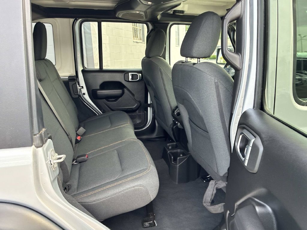 Used 2024 Silver Jeep Sport S image 11