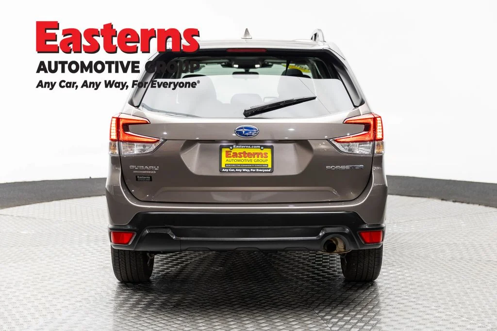 Used 2022 Brown Subaru Premium image 6