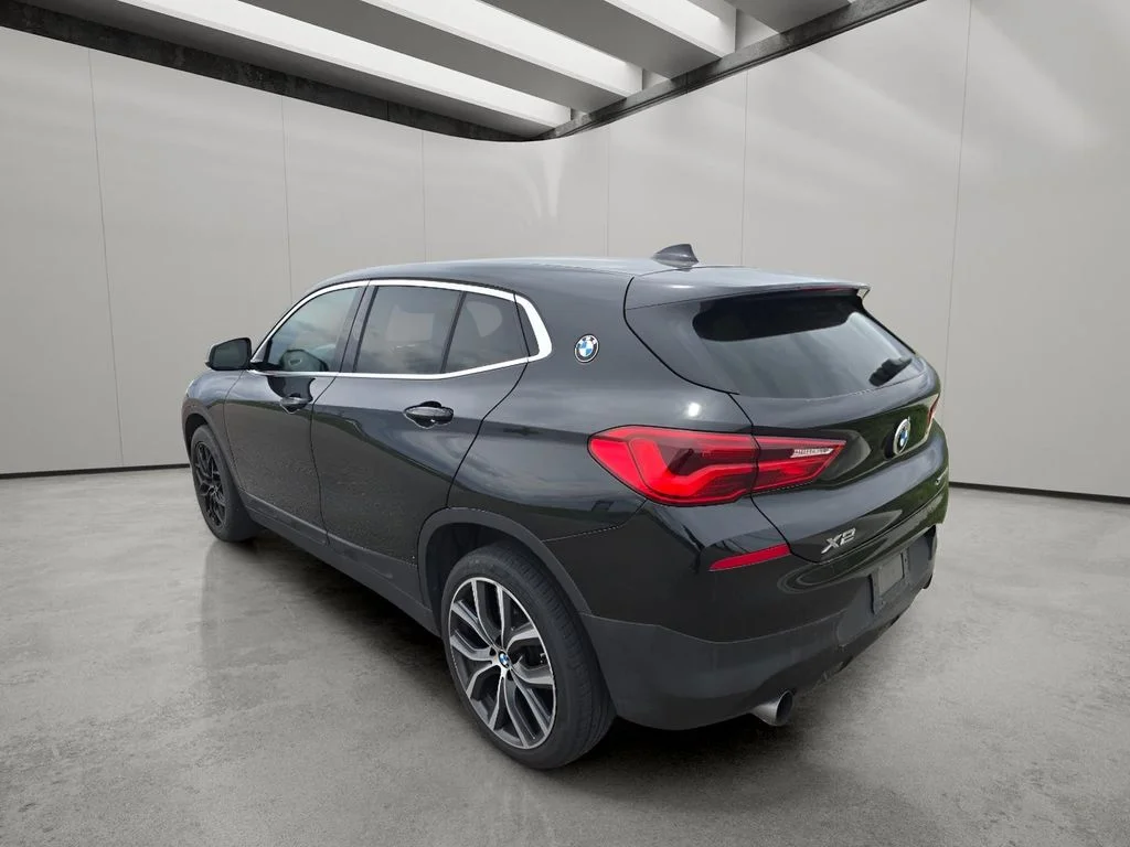 Used 2018 Black Sapphire Metallic BMW xDrive28i image 3